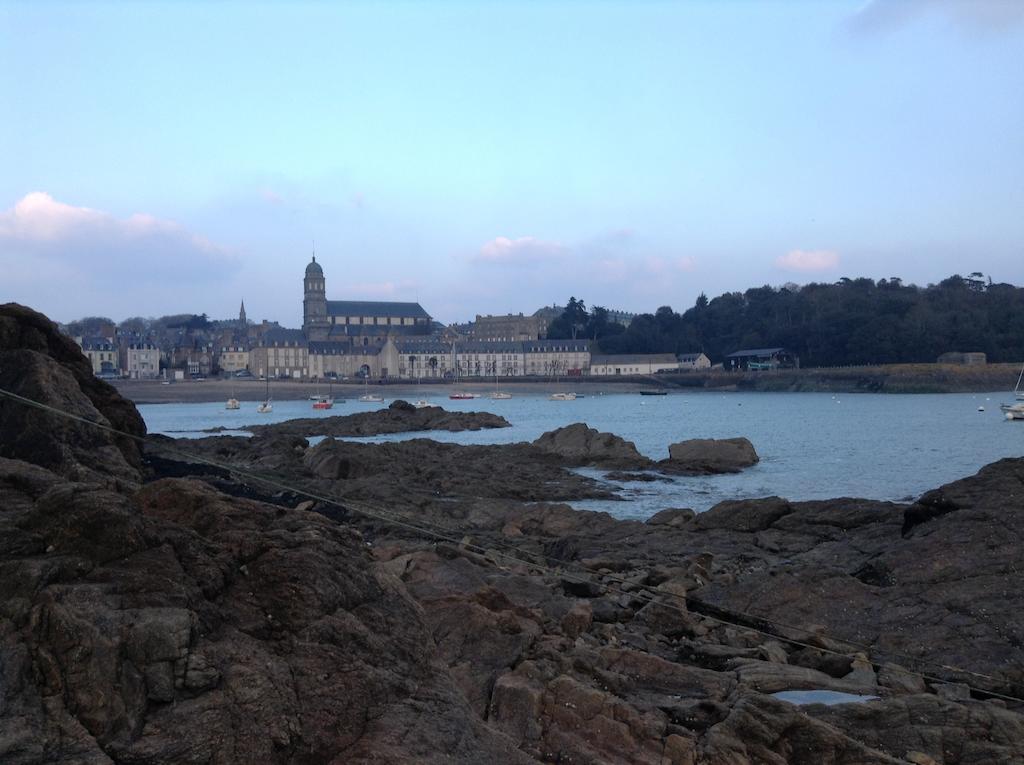 Apartamento Le Repaire Du Corsaire Saint-Malo Habitación foto